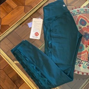 Lululemon *nwt* sz 4 7/8 length leggings